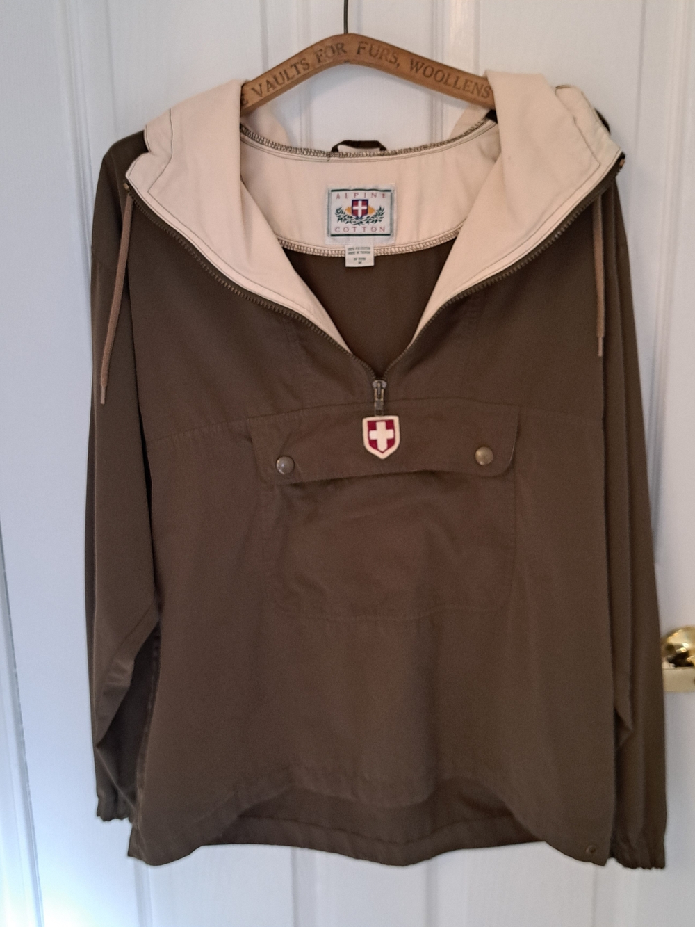 Alpine Swiss Olive & Cream Hooded Utility Pullover